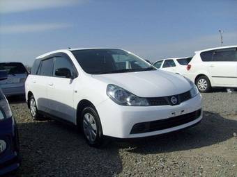 2005 Nissan Wingroad Photos