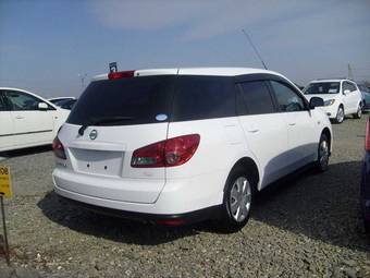 2005 Nissan Wingroad Photos