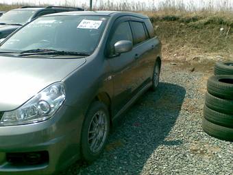 2005 Nissan Wingroad Photos