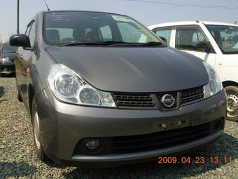 2005 Nissan Wingroad Photos