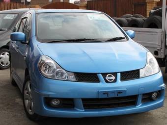 2005 Nissan Wingroad Photos