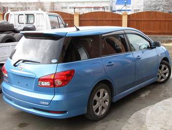 2005 Nissan Wingroad Pictures