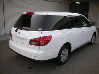 2005 Nissan Wingroad Pictures