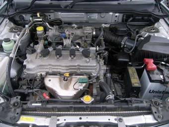 2005 Nissan Wingroad Images