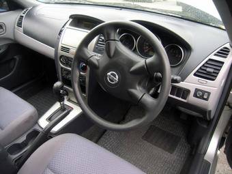2005 Nissan Wingroad Pictures