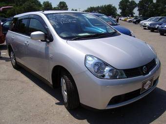 2005 Nissan Wingroad Photos