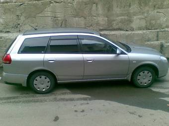 2005 Nissan Wingroad Images