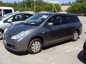 2005 Nissan Wingroad Pics