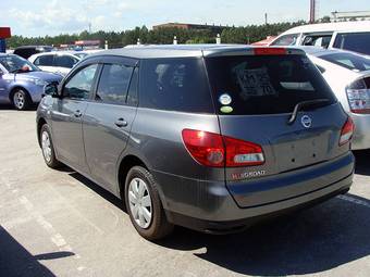 2005 Nissan Wingroad Pictures