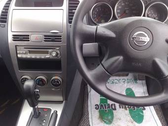 2005 Nissan Wingroad Pictures