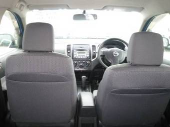 2005 Nissan Wingroad Photos