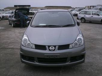 2005 Nissan Wingroad Photos