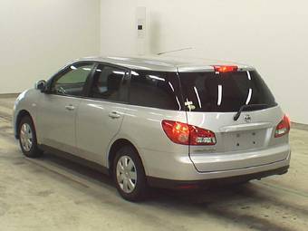 2005 Nissan Wingroad Pictures