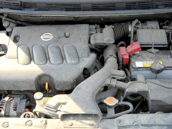 2005 Nissan Wingroad Images