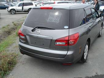 2005 Nissan Wingroad Photos