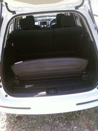 2005 Nissan Wingroad Images