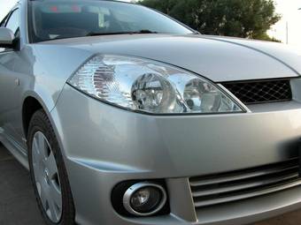 2005 Nissan Wingroad Photos