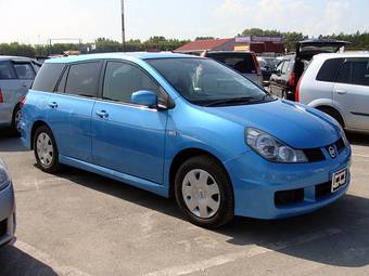 2005 Nissan Wingroad Pictures