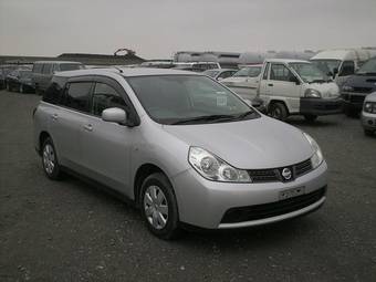 2005 Nissan Wingroad Photos