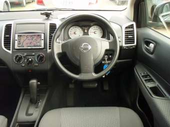 2006 Nissan Wingroad Pictures
