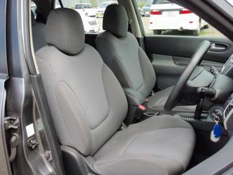 2006 Nissan Wingroad Pictures