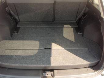 2006 Nissan Wingroad Photos
