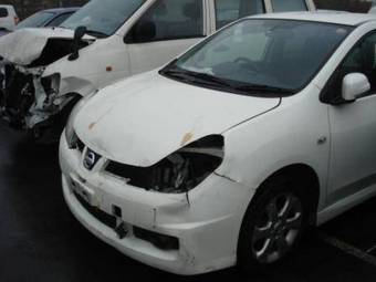 2006 Nissan Wingroad Photos