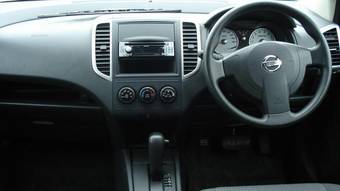 2006 Nissan Wingroad Pictures