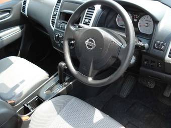 2006 Nissan Wingroad Photos