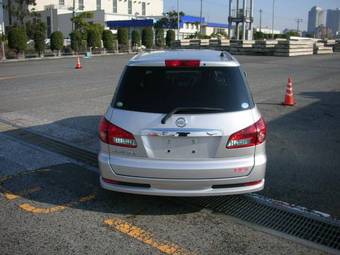 2006 Nissan Wingroad Images
