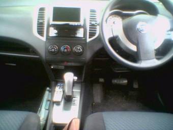 2006 Nissan Wingroad Photos