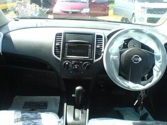 2006 Nissan Wingroad Photos