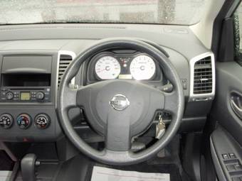 2006 Nissan Wingroad Pictures