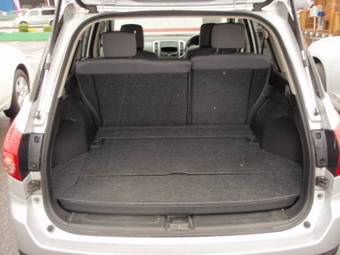 2006 Nissan Wingroad Photos