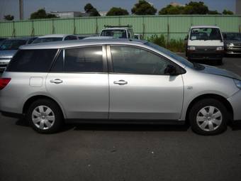 2006 Nissan Wingroad Photos