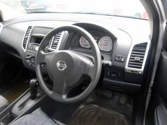 2006 Nissan Wingroad Pictures