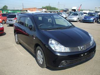 2006 Nissan Wingroad Photos