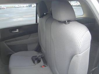 2006 Nissan Wingroad Images