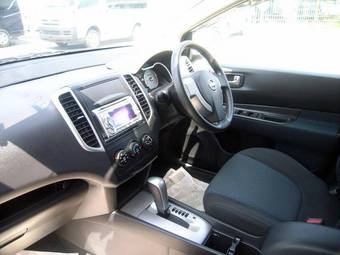 2006 Nissan Wingroad Pictures