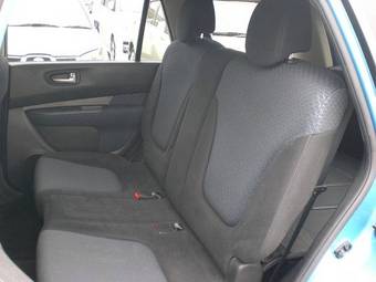 2006 Nissan Wingroad Photos