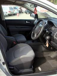 2006 Nissan Wingroad Photos