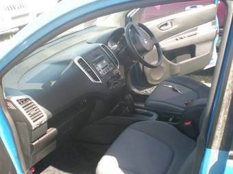 2006 Nissan Wingroad Pictures