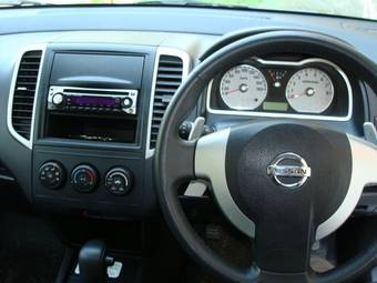 2007 Nissan Wingroad Pictures