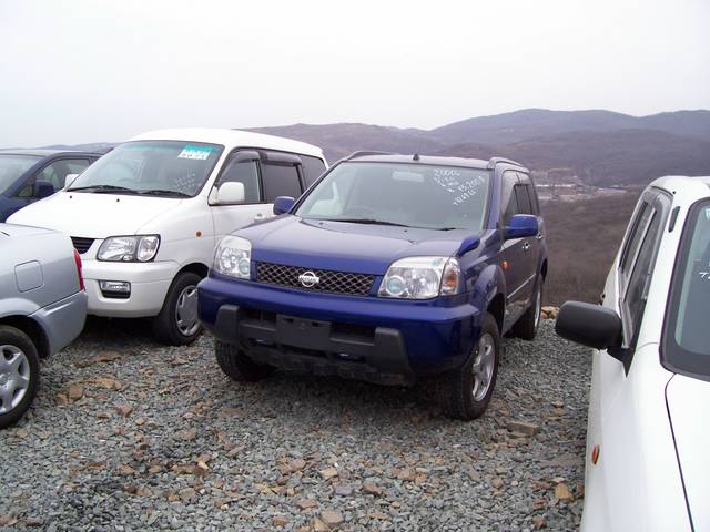 2000 Nissan X-Trail