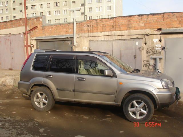 2000 Nissan X-Trail