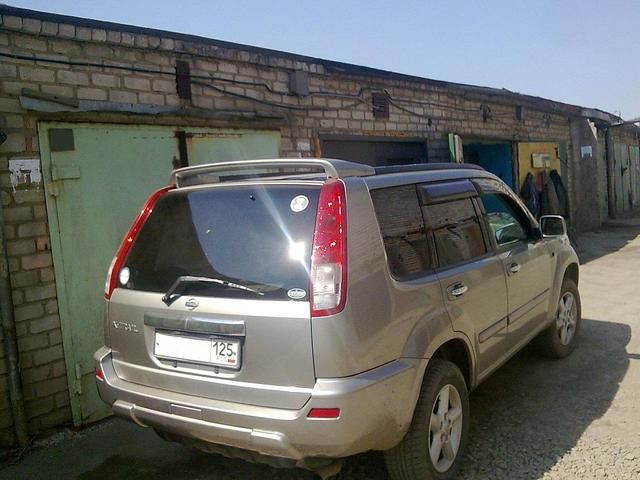 2000 Nissan X-Trail