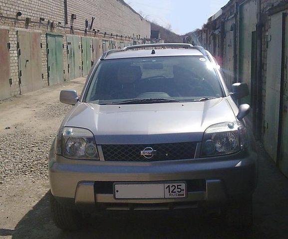 2000 Nissan X-Trail