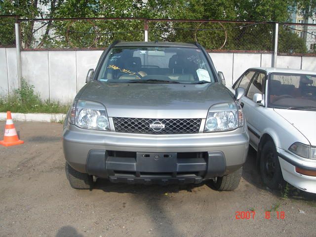 2000 Nissan X-Trail