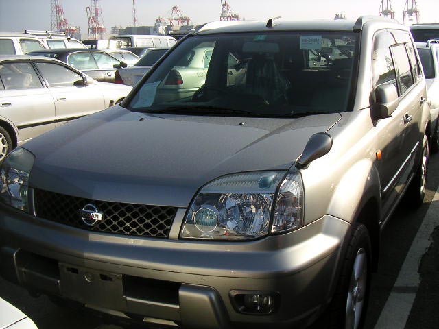 2000 Nissan X-Trail Photos
