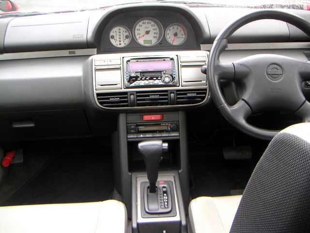 2000 Nissan X-Trail Photos